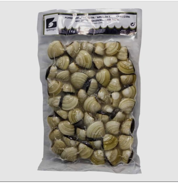Venusmuscheln, ganz